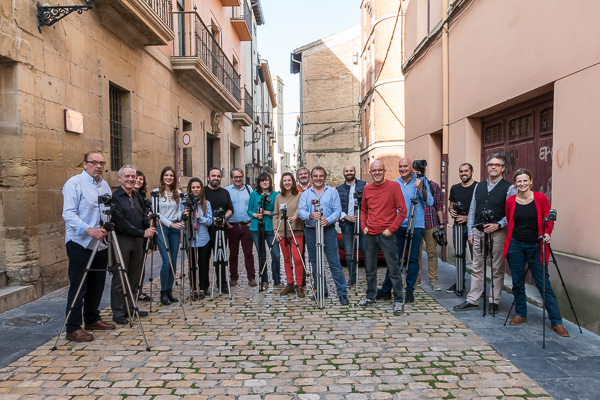 Grupo de alumnos del taller de fotografía de arquitectura en Logroño
